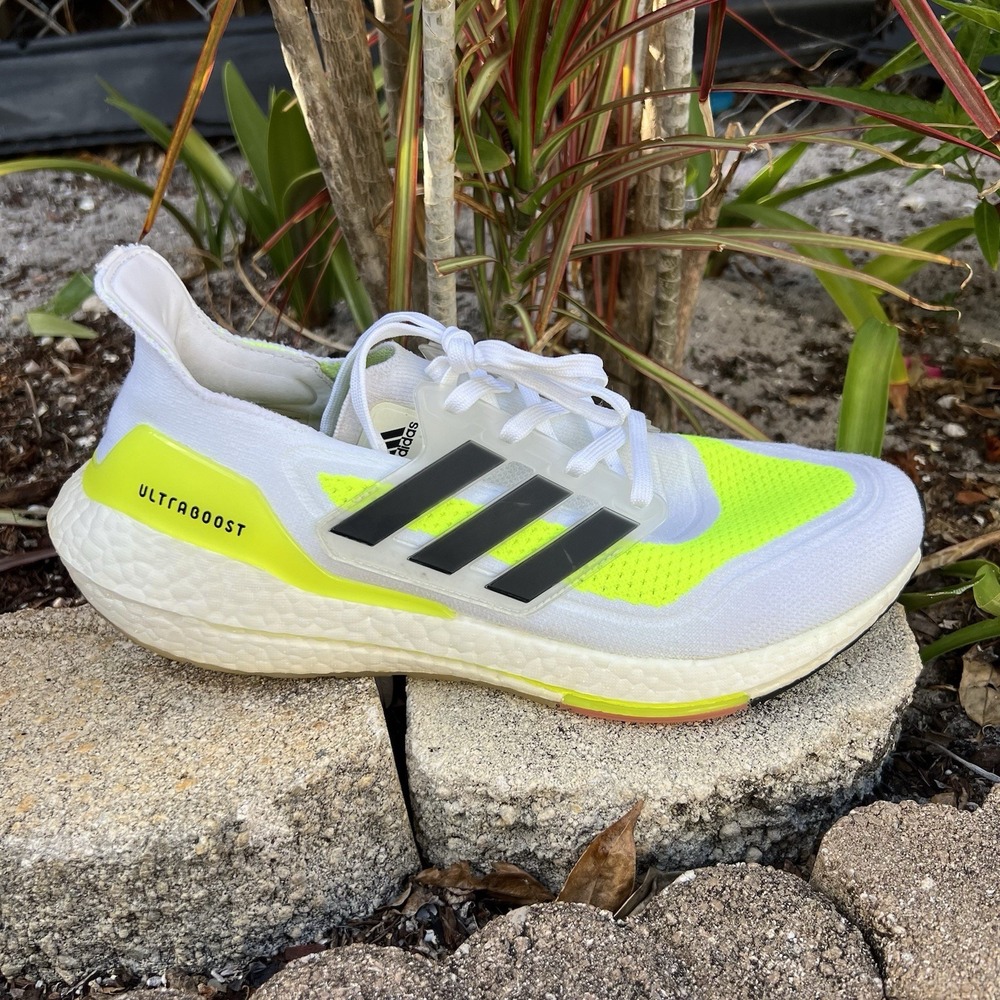 Adidas Ultraboost 21 Womens Size 11.5 Men's Size 10.5 Whtie Neon Yellow Running